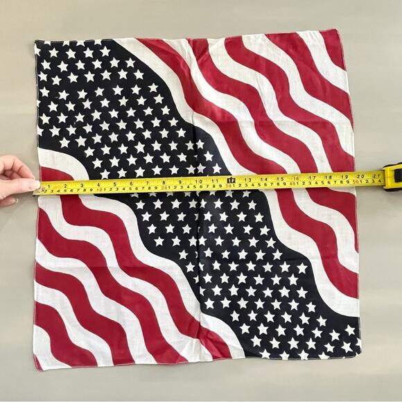 Set of 2 Vintage Handkerchief Bandana Wavy Stars Stripes July 4th Red White Blue - Picture 6 of 8